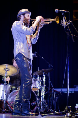 Avishai_Cohen_04